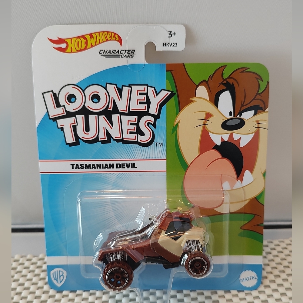 Hot Wheels Tasmanian Devil Character Car, Collectible 1:64 Scale Toy Car Looney
